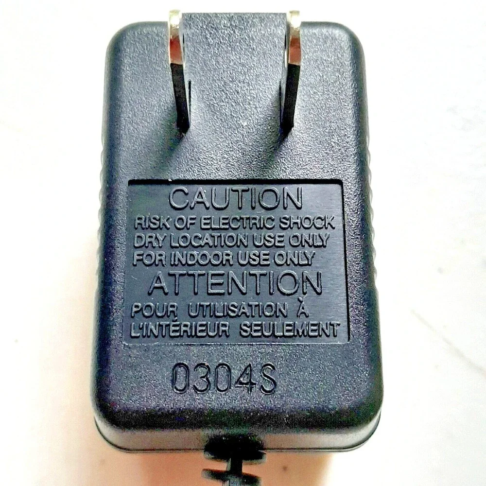 Canon D6240 AC Adapter AC-360II‎ Cord Plug Output 6.3VDC 240mA